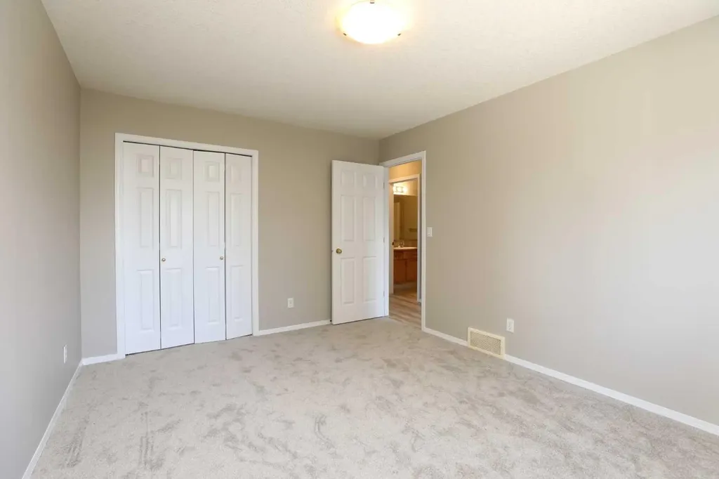 720 Heritage Boulevard W Lethbridge AB T1K 7X2