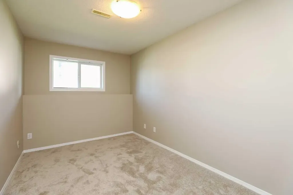 720 Heritage Boulevard W Lethbridge AB T1K 7X2