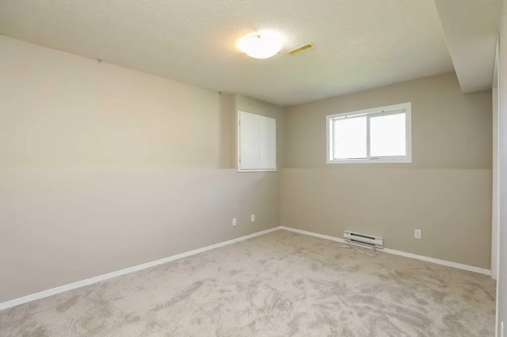 720 Heritage Boulevard W Lethbridge AB T1K 7X2