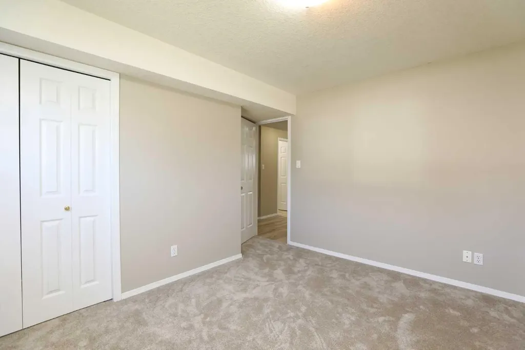 720 Heritage Boulevard W Lethbridge AB T1K 7X2