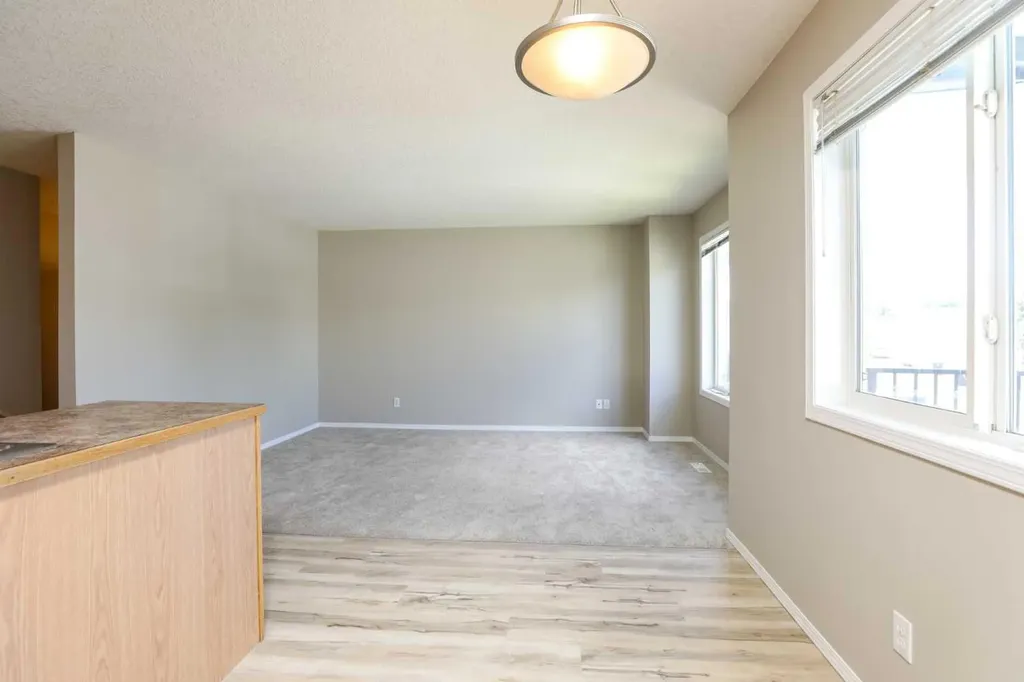 720 Heritage Boulevard W Lethbridge AB T1K 7X2
