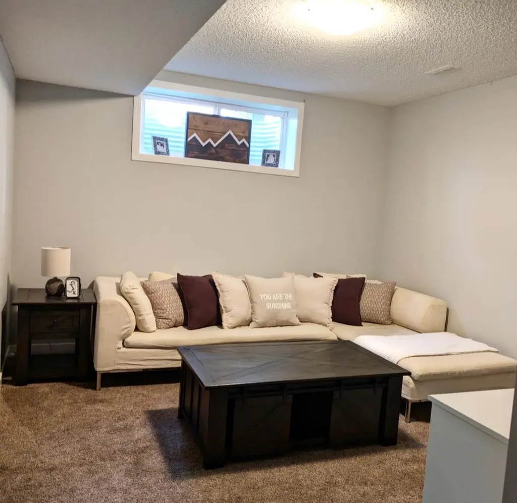 79 Sunset Road Cochrane AB T4C 0W4