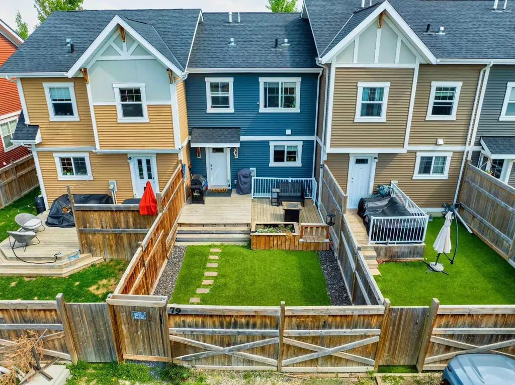 79 Sunset Road Cochrane AB T4C 0W4
