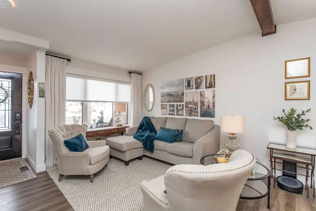 4731 49a Avenue Lacombe AB T4L 1N4