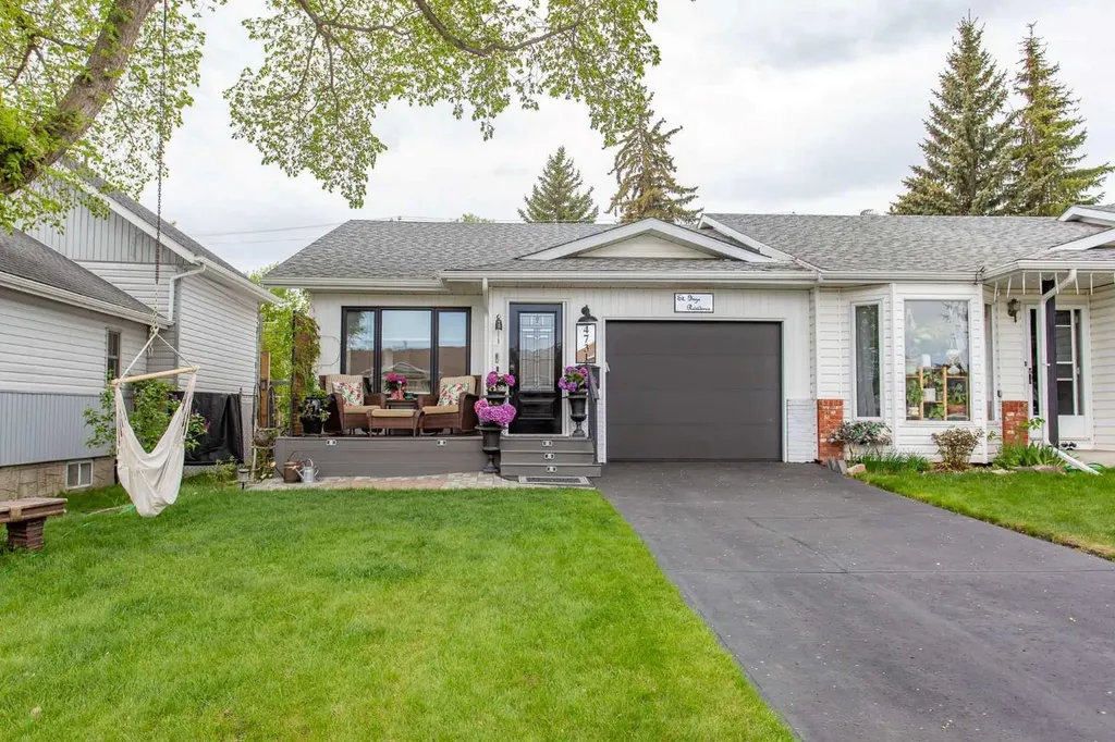 4731 49a Avenue Lacombe AB T4L 1N4