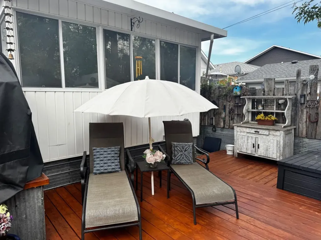 4731 49a Avenue Lacombe AB T4L 1N4