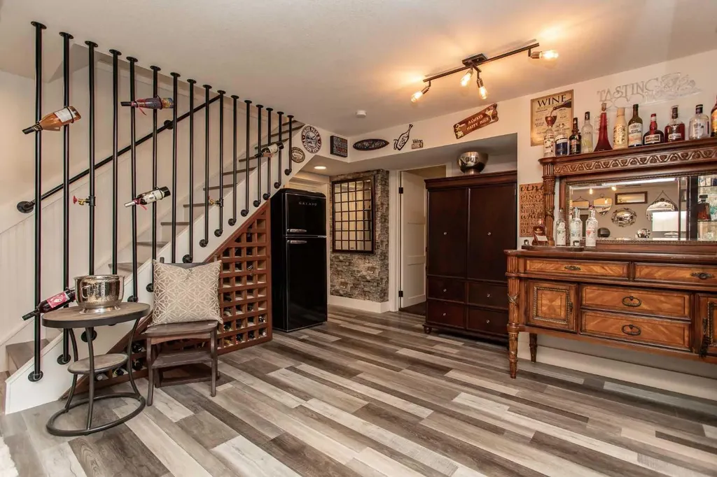 4731 49a Avenue Lacombe AB T4L 1N4