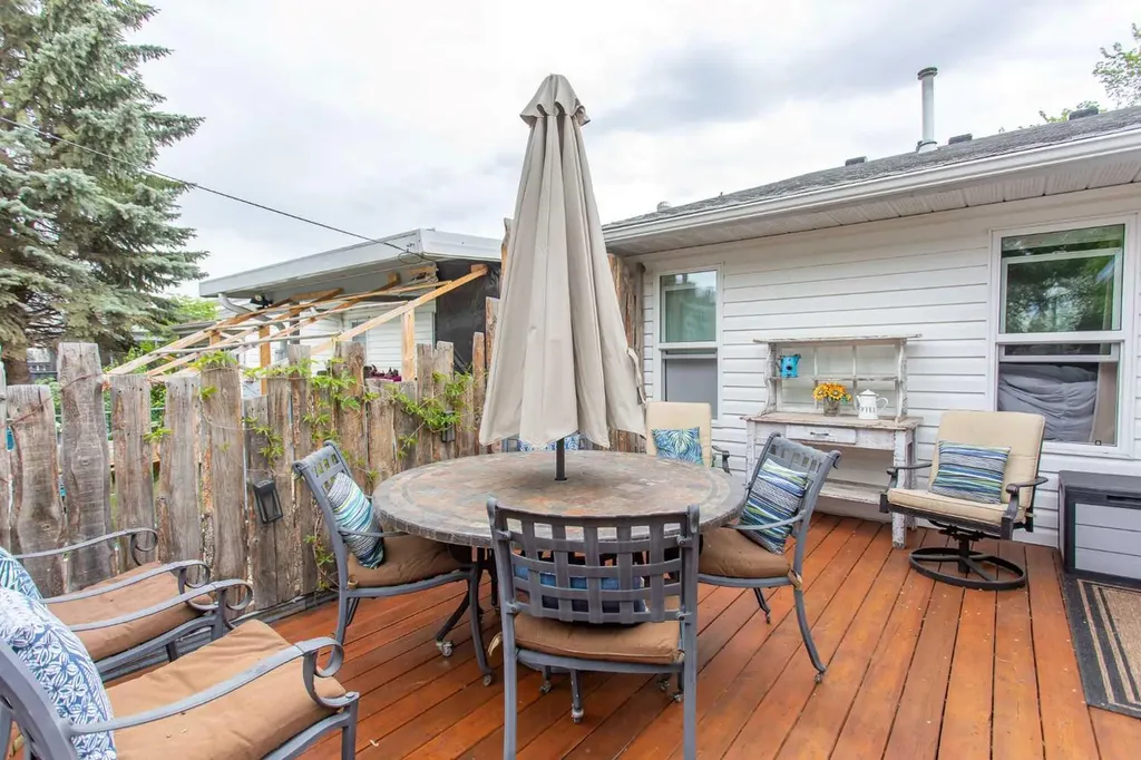 4731 49a Avenue Lacombe AB T4L 1N4