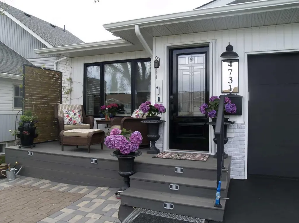 4731 49a Avenue Lacombe AB T4L 1N4