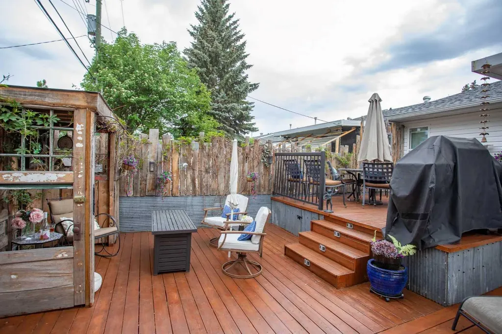 4731 49a Avenue Lacombe AB T4L 1N4