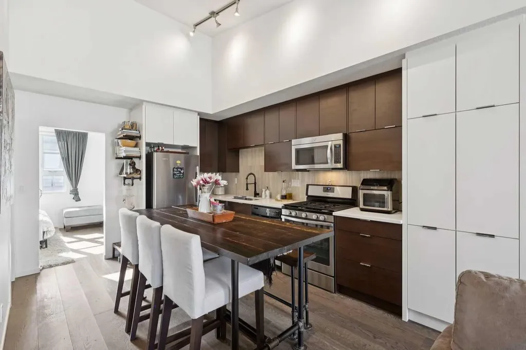 1719 9a Street SW Calgary AB T2T 6S3
