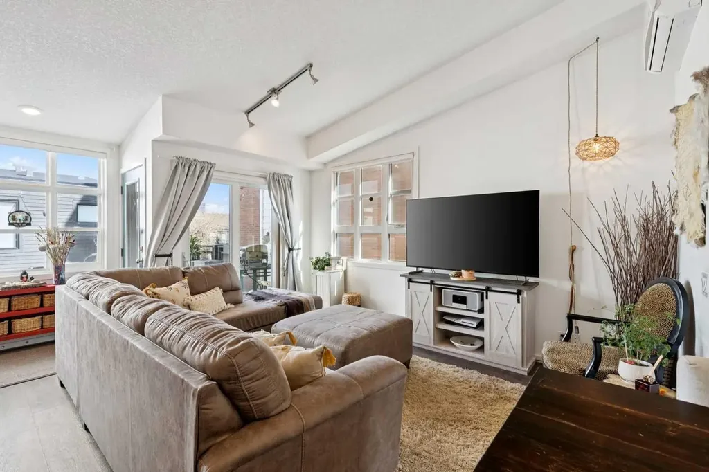 1719 9a Street SW Calgary AB T2T 6S3