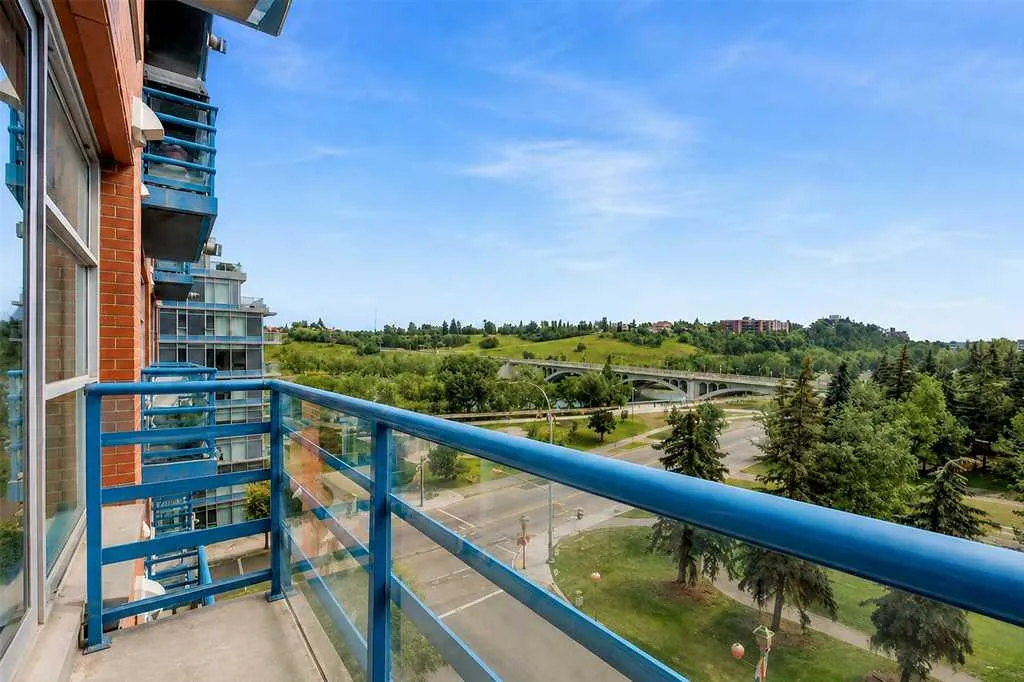 205 Riverfront Avenue SW Calgary AB T2P5K4