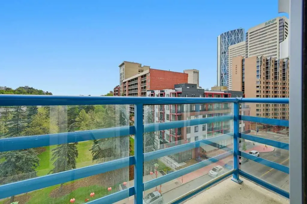 205 Riverfront Avenue SW Calgary AB T2P5K4