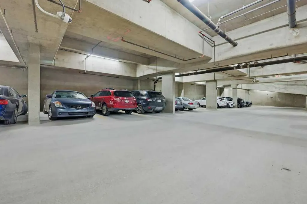 205 Riverfront Avenue SW Calgary AB T2P5K4