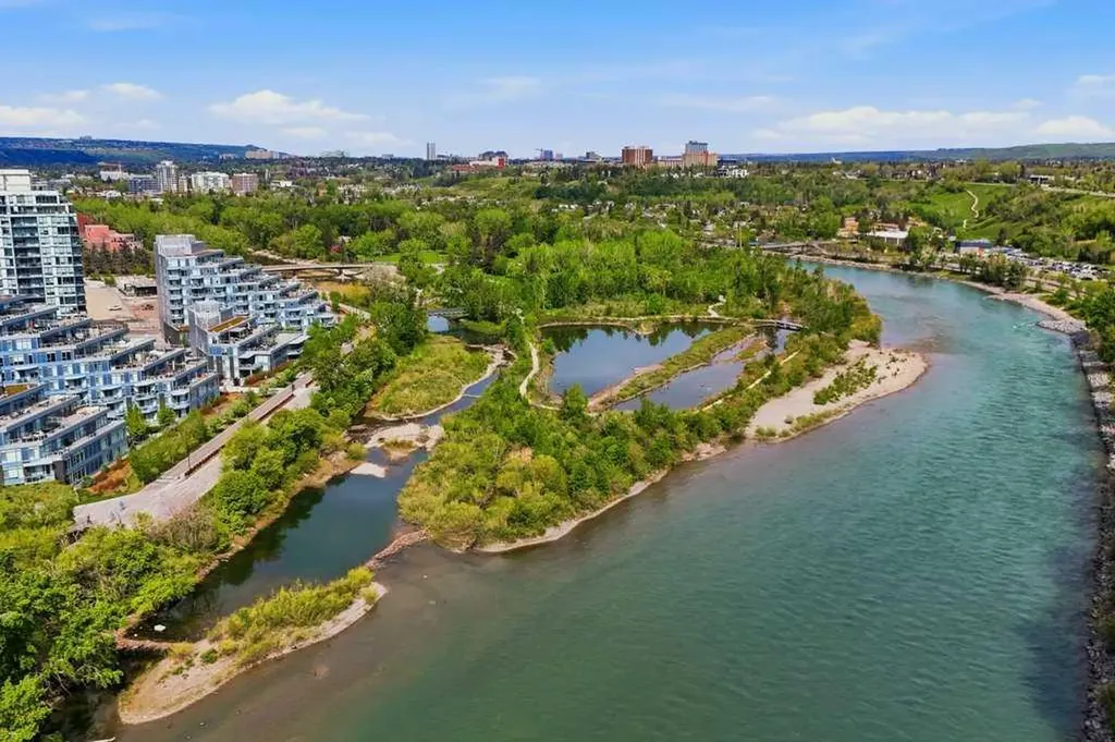 205 Riverfront Avenue SW Calgary AB T2P5K4