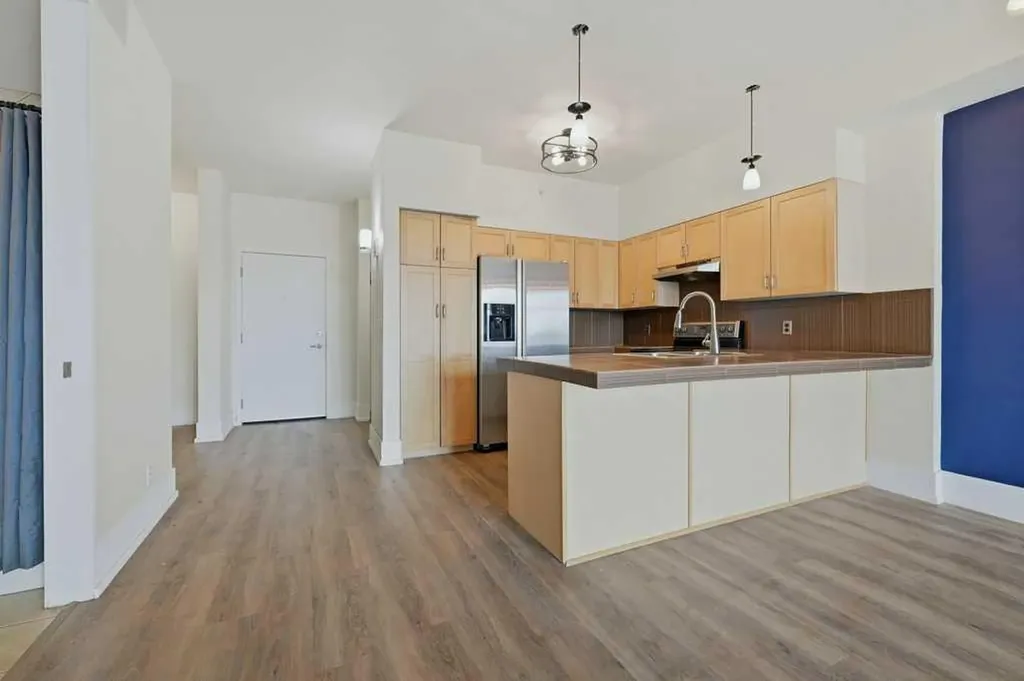 205 Riverfront Avenue SW Calgary AB T2P5K4