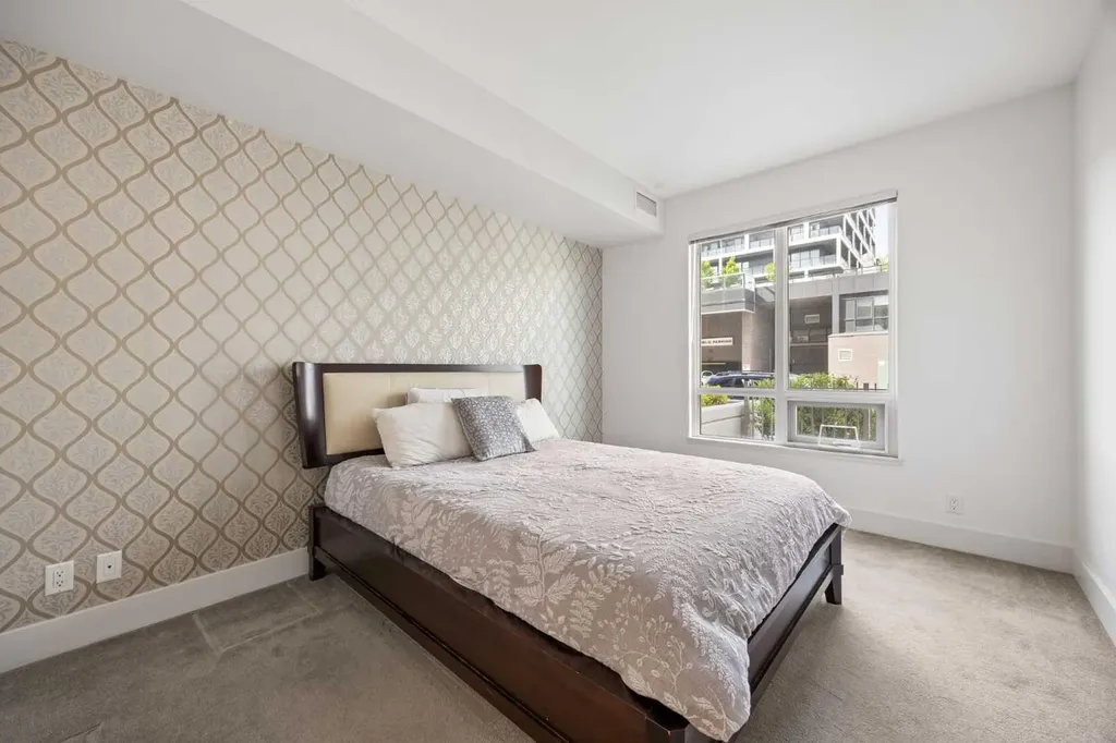 46 9 Street NE Calgary AB T2E 7Y1