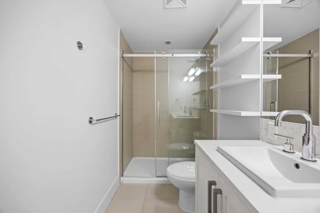 46 9 Street NE Calgary AB T2E 7Y1