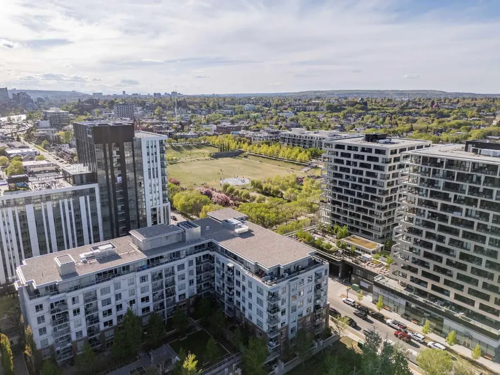 46 9 Street NE Calgary AB T2E 7Y1