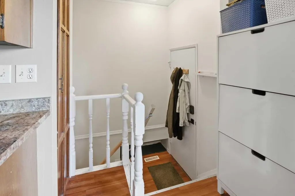 14816 1 Street SE Calgary AB T2X1A1