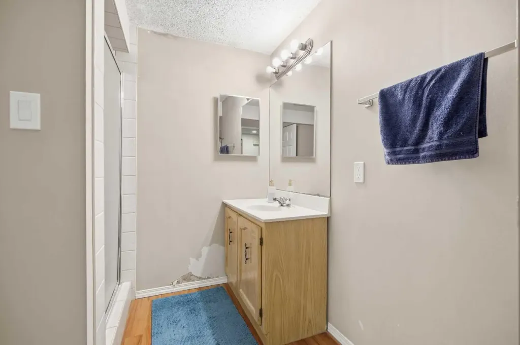 14816 1 Street SE Calgary AB T2X1A1