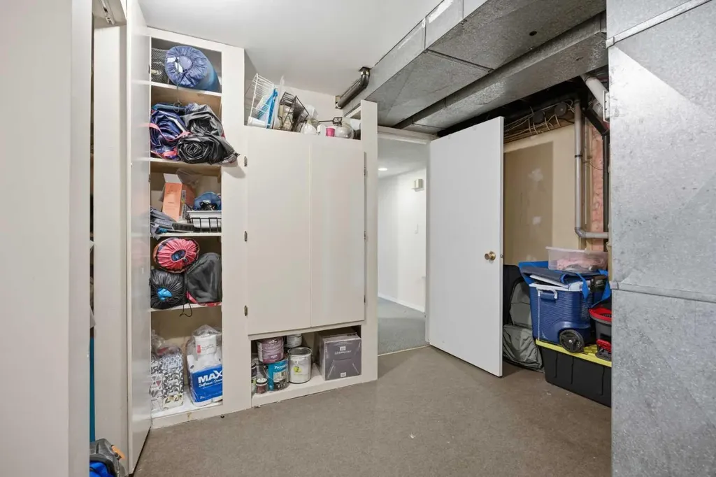14816 1 Street SE Calgary AB T2X1A1