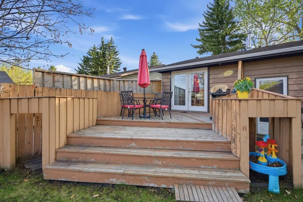 14816 1 Street SE Calgary AB T2X1A1
