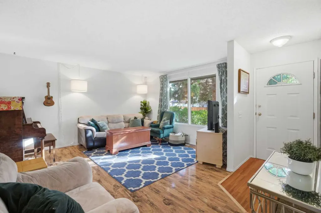14816 1 Street SE Calgary AB T2X1A1