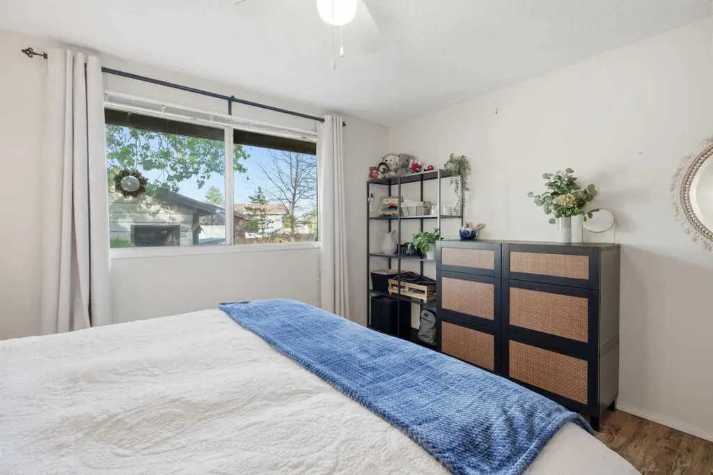 14816 1 Street SE Calgary AB T2X1A1