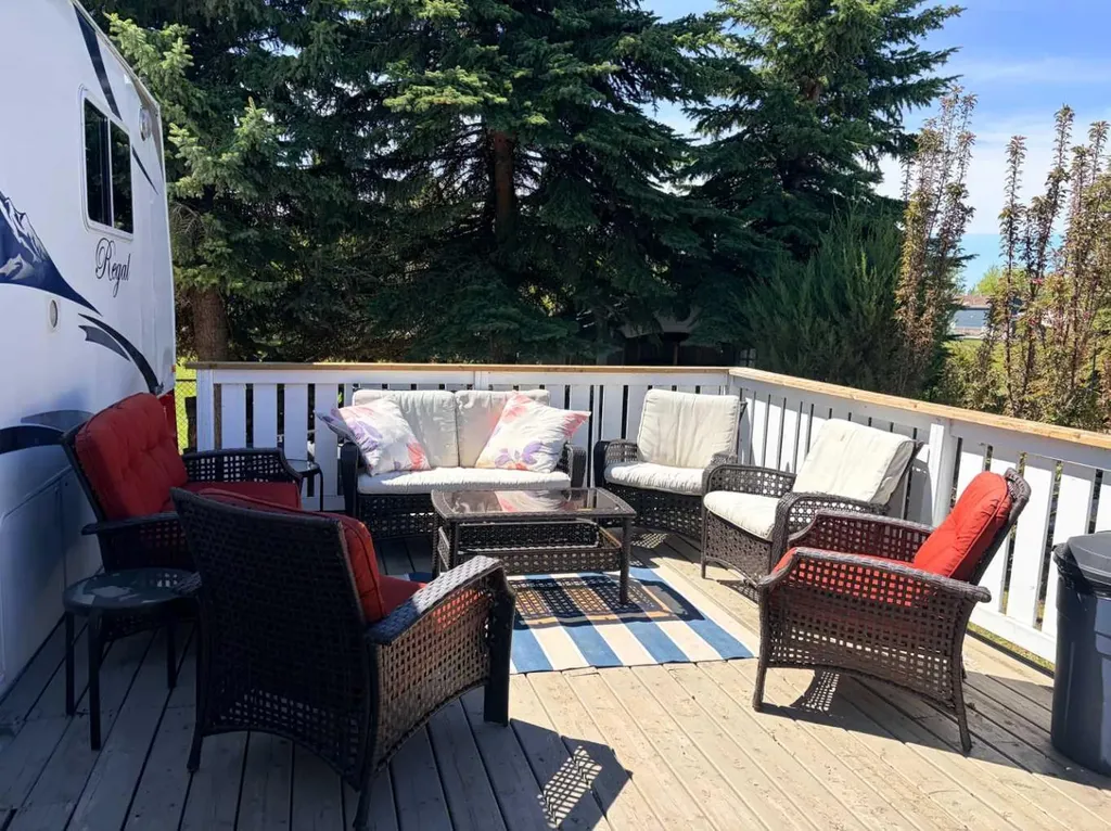 2540 Township Road 353 Rural Red Deer County AB T4G0K6