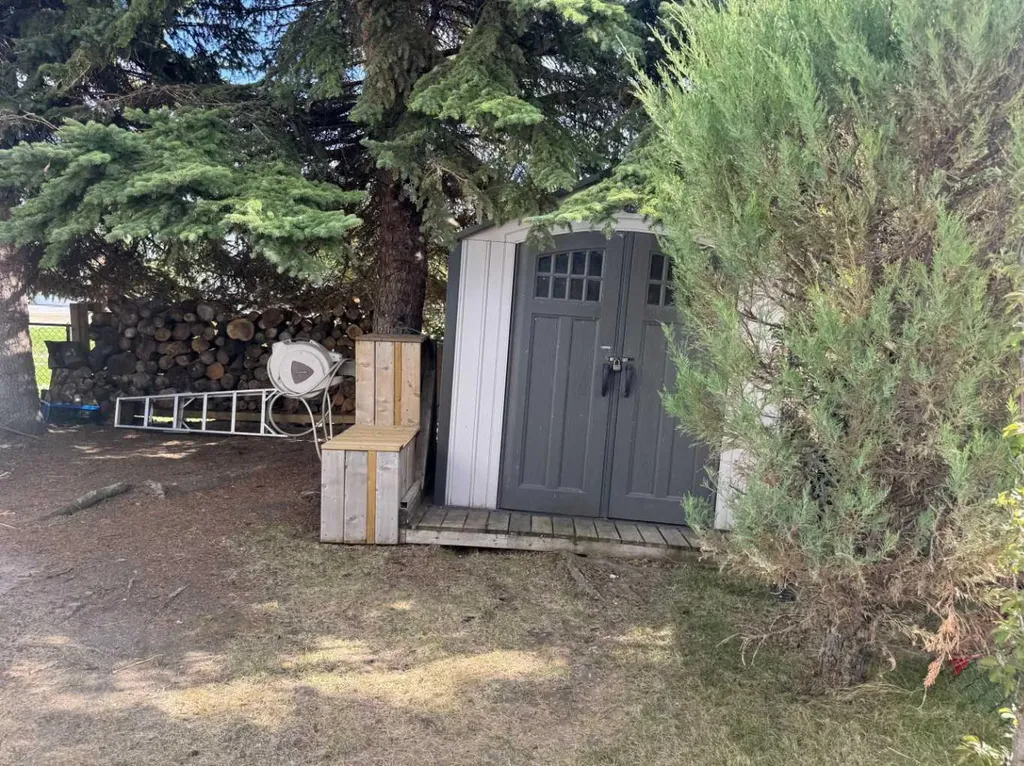 2540 Township Road 353 Rural Red Deer County AB T4G0K6