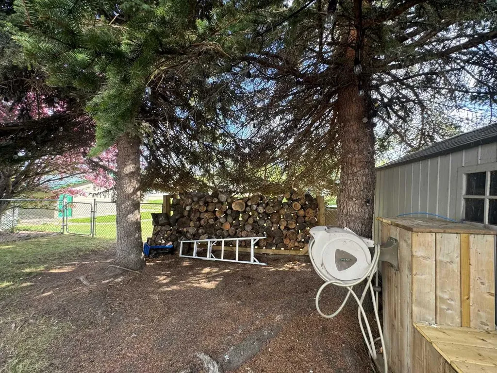 2540 Township Road 353 Rural Red Deer County AB T4G0K6