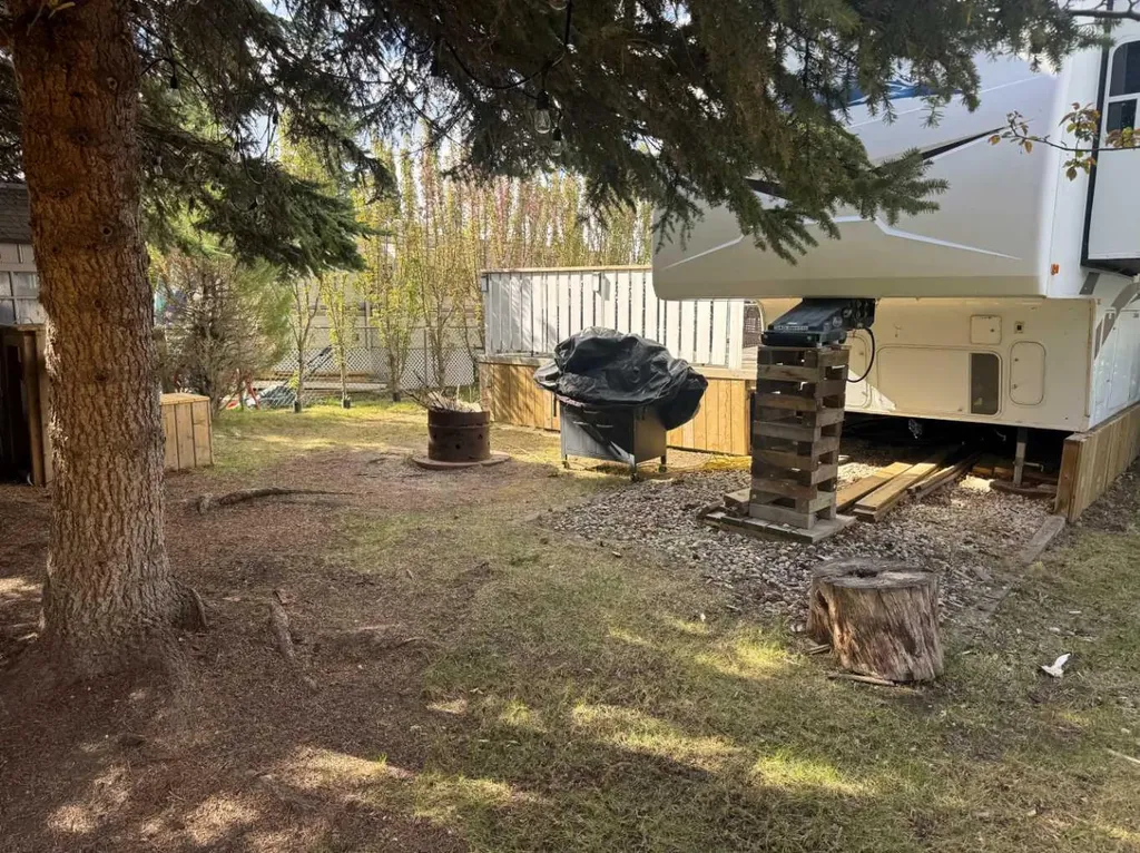 2540 Township Road 353 Rural Red Deer County AB T4G0K6