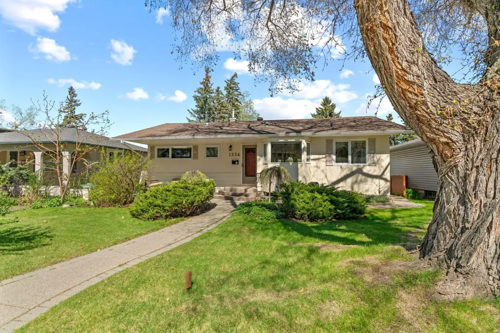 1334 Hamilton Street NW Calgary AB T2N 3W6