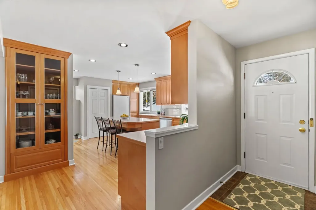 1334 Hamilton Street NW Calgary AB T2N 3W6