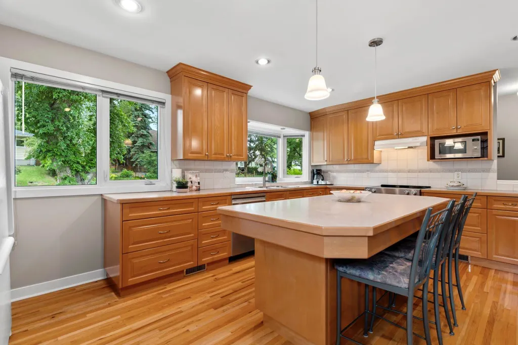1334 Hamilton Street NW Calgary AB T2N 3W6