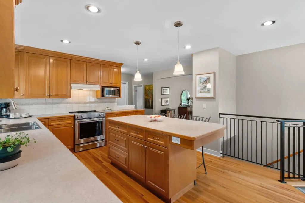 1334 Hamilton Street NW Calgary AB T2N 3W6