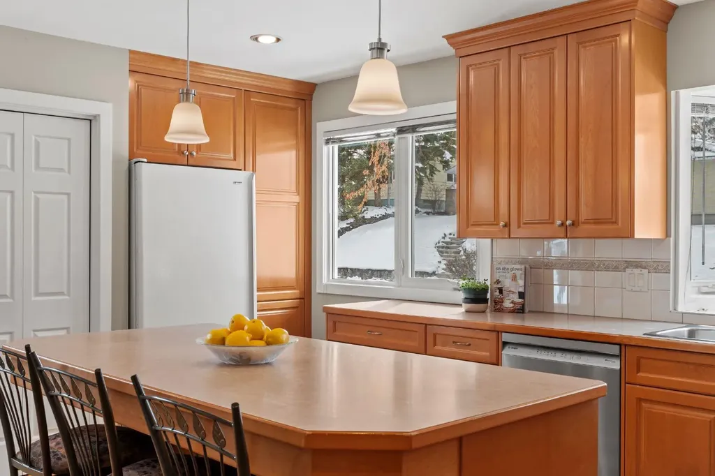 1334 Hamilton Street NW Calgary AB T2N 3W6
