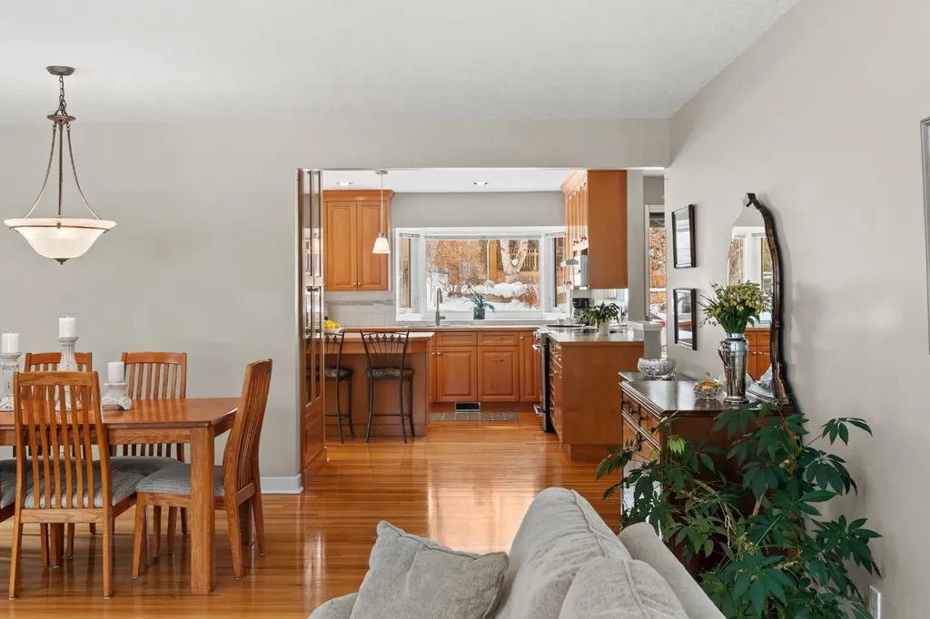 1334 Hamilton Street NW Calgary AB T2N 3W6
