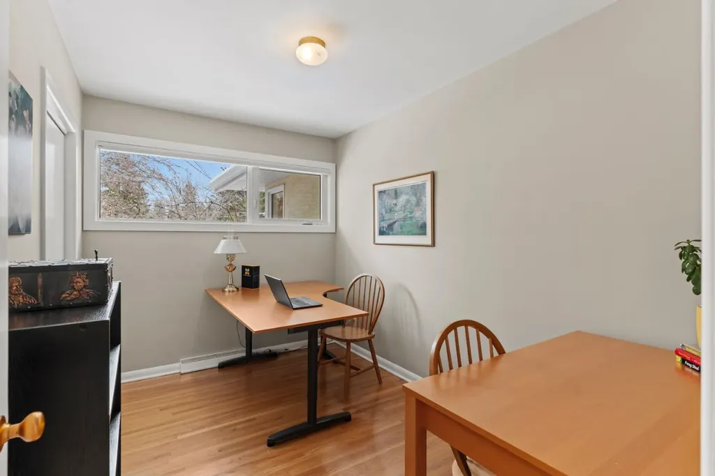 1334 Hamilton Street NW Calgary AB T2N 3W6