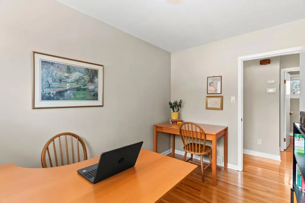 1334 Hamilton Street NW Calgary AB T2N 3W6