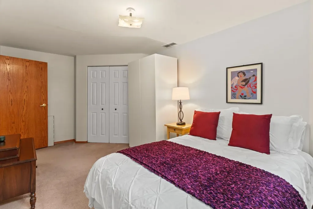 1334 Hamilton Street NW Calgary AB T2N 3W6