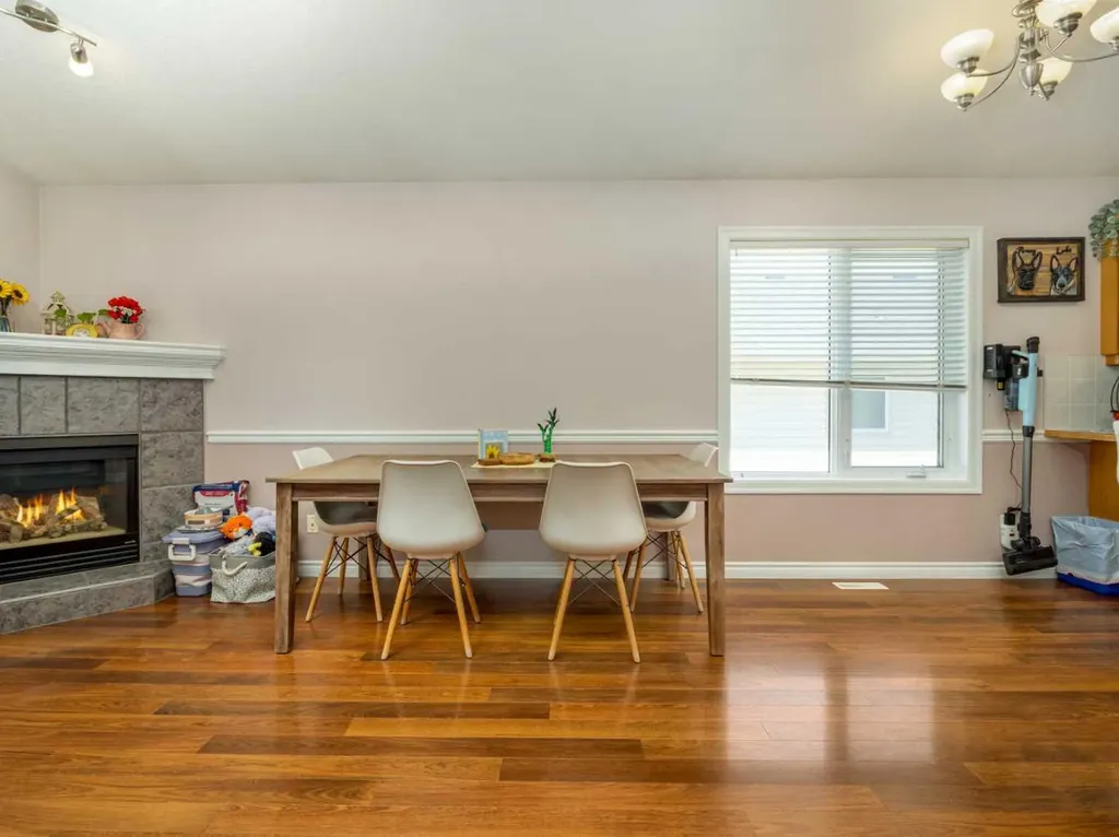 76 Blackfoot Crescent W Lethbridge AB T1K 7P7