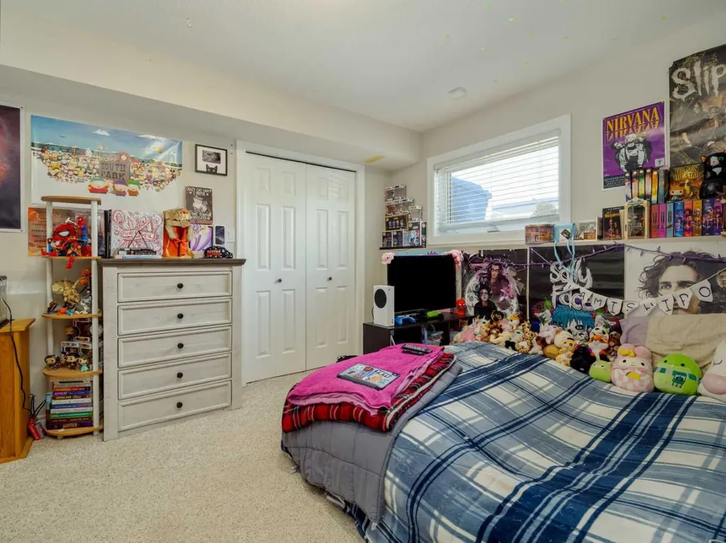 76 Blackfoot Crescent W Lethbridge AB T1K 7P7