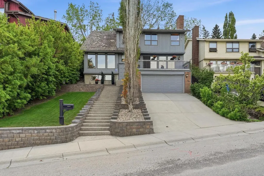 5807 Coach Hill Road SW Calgary AB T3H 1E3