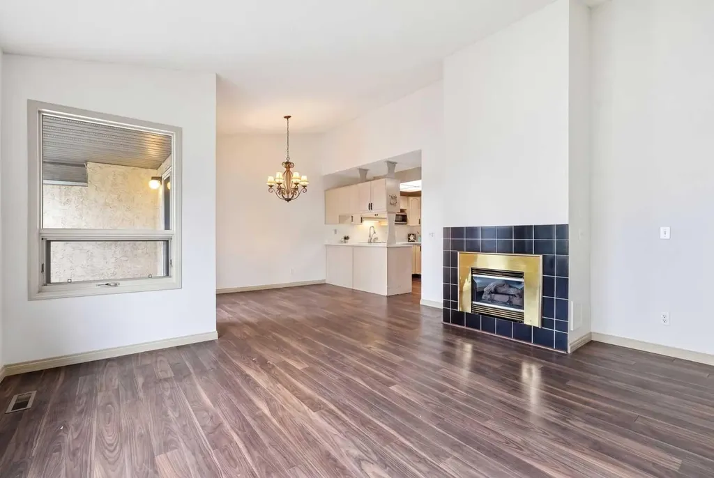 29 Edenwold Green NW Calgary AB T3A 5B8