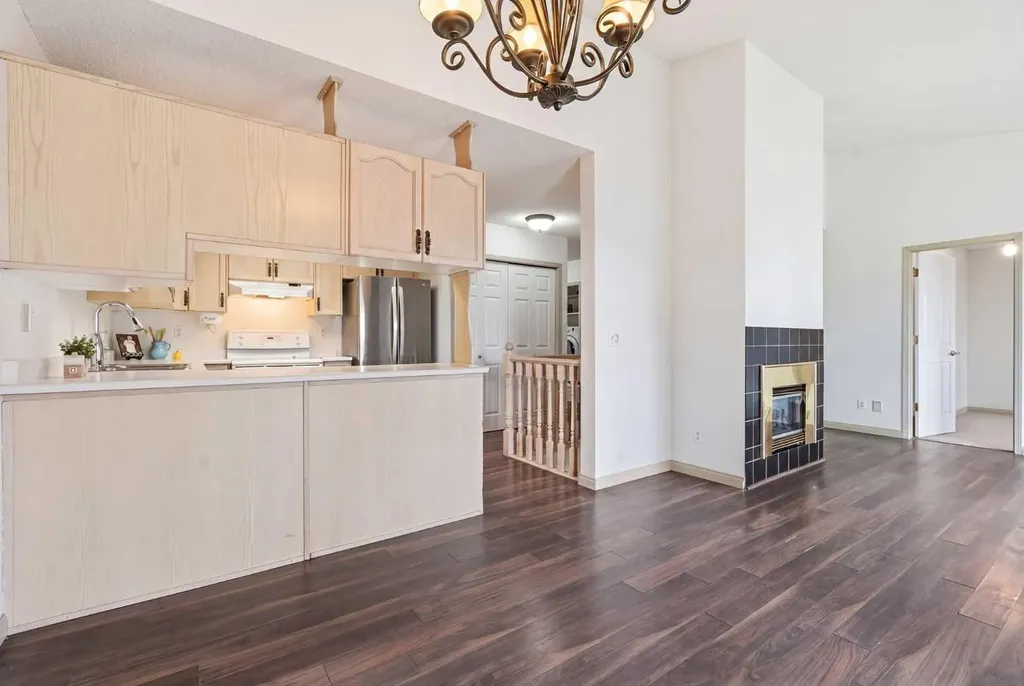 29 Edenwold Green NW Calgary AB T3A 5B8