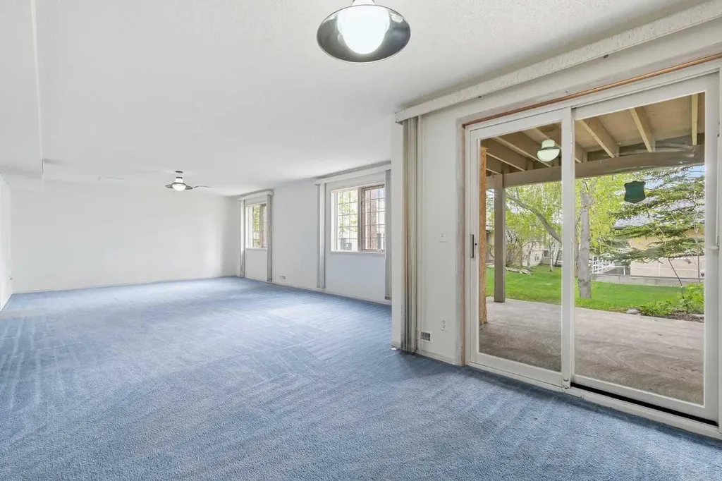 29 Edenwold Green NW Calgary AB T3A 5B8