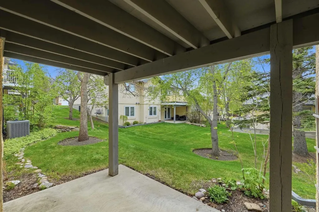 29 Edenwold Green NW Calgary AB T3A 5B8